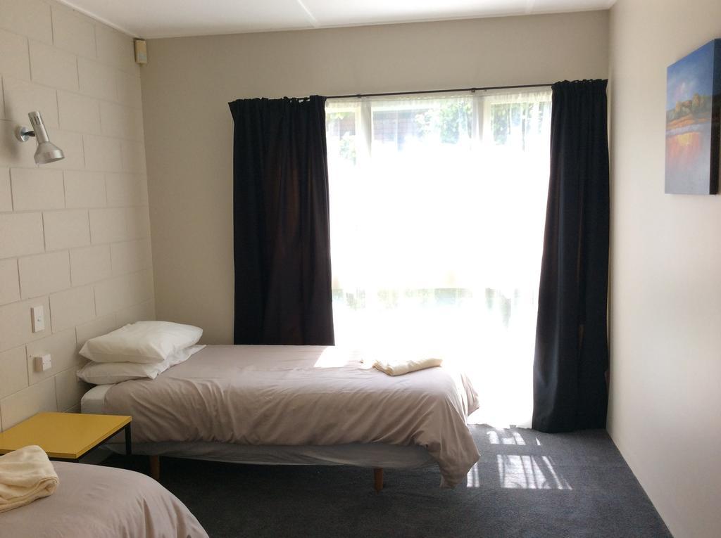 Acacia Park Motel Whanganui Extérieur photo